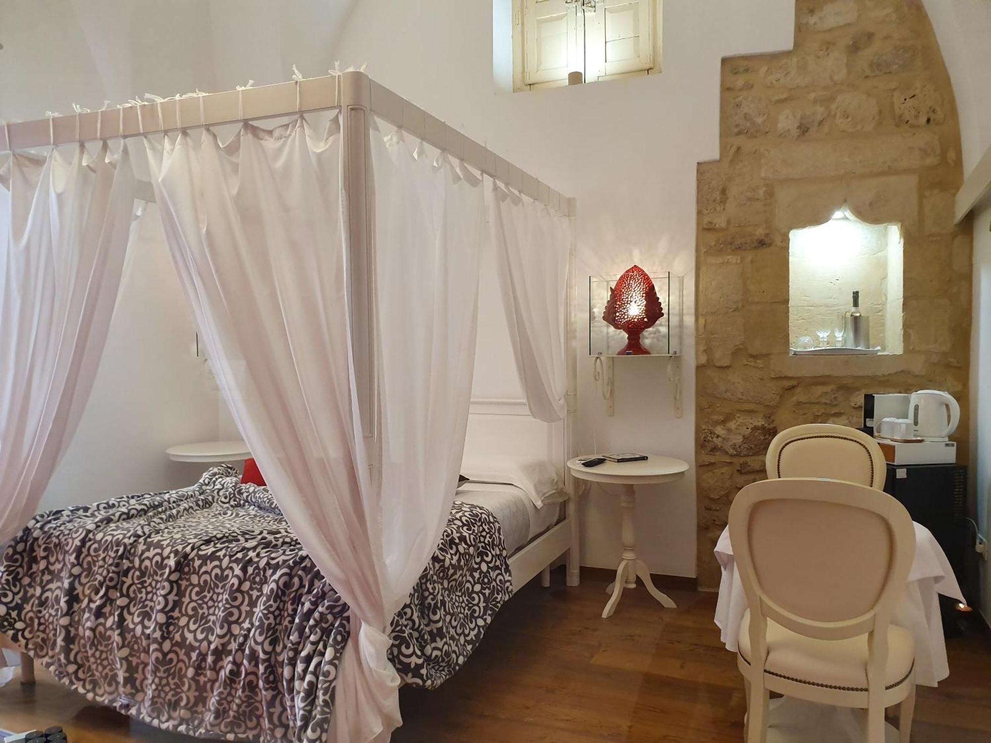 Le Nicchie luxury rooms Lecce Zewnętrze zdjęcie