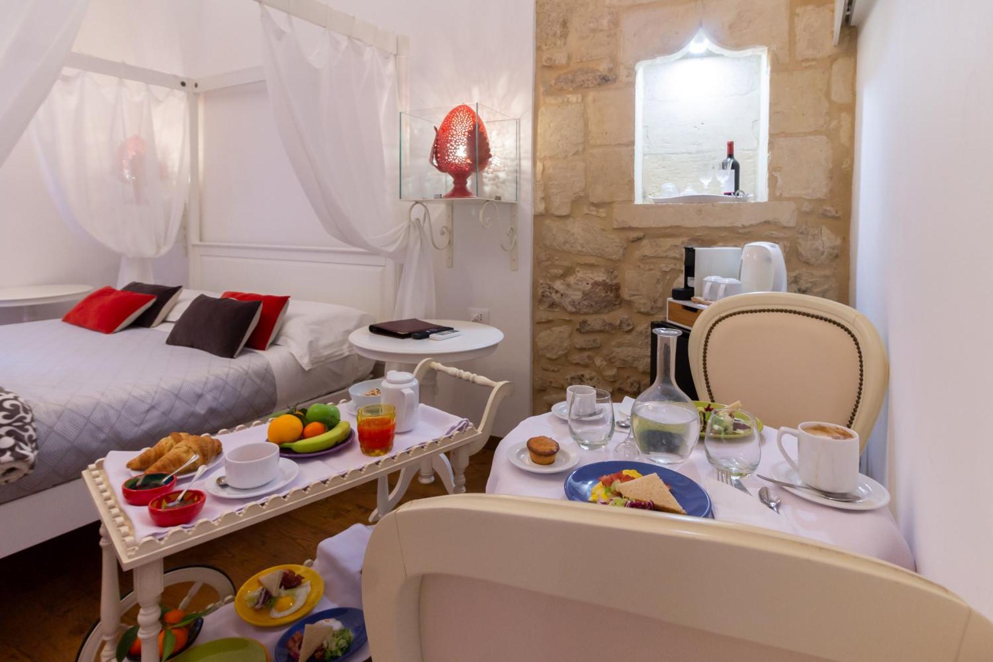 Le Nicchie luxury rooms Lecce Zewnętrze zdjęcie